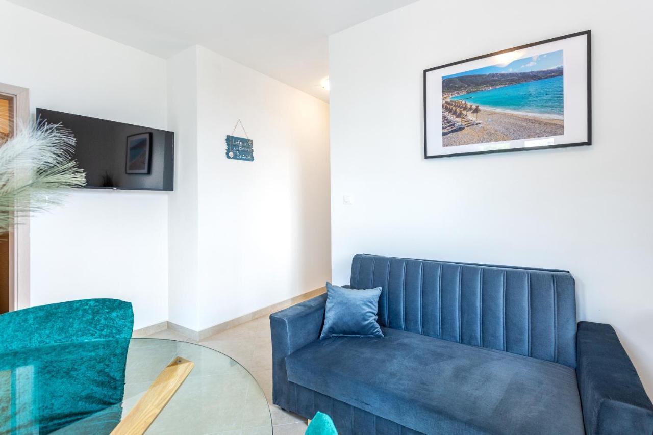 Apartment Divine