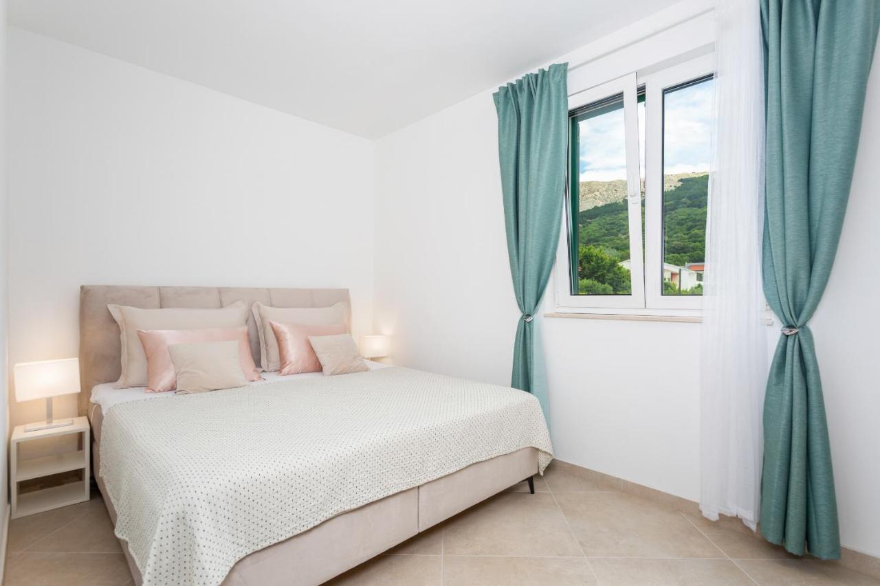Divine Apartment